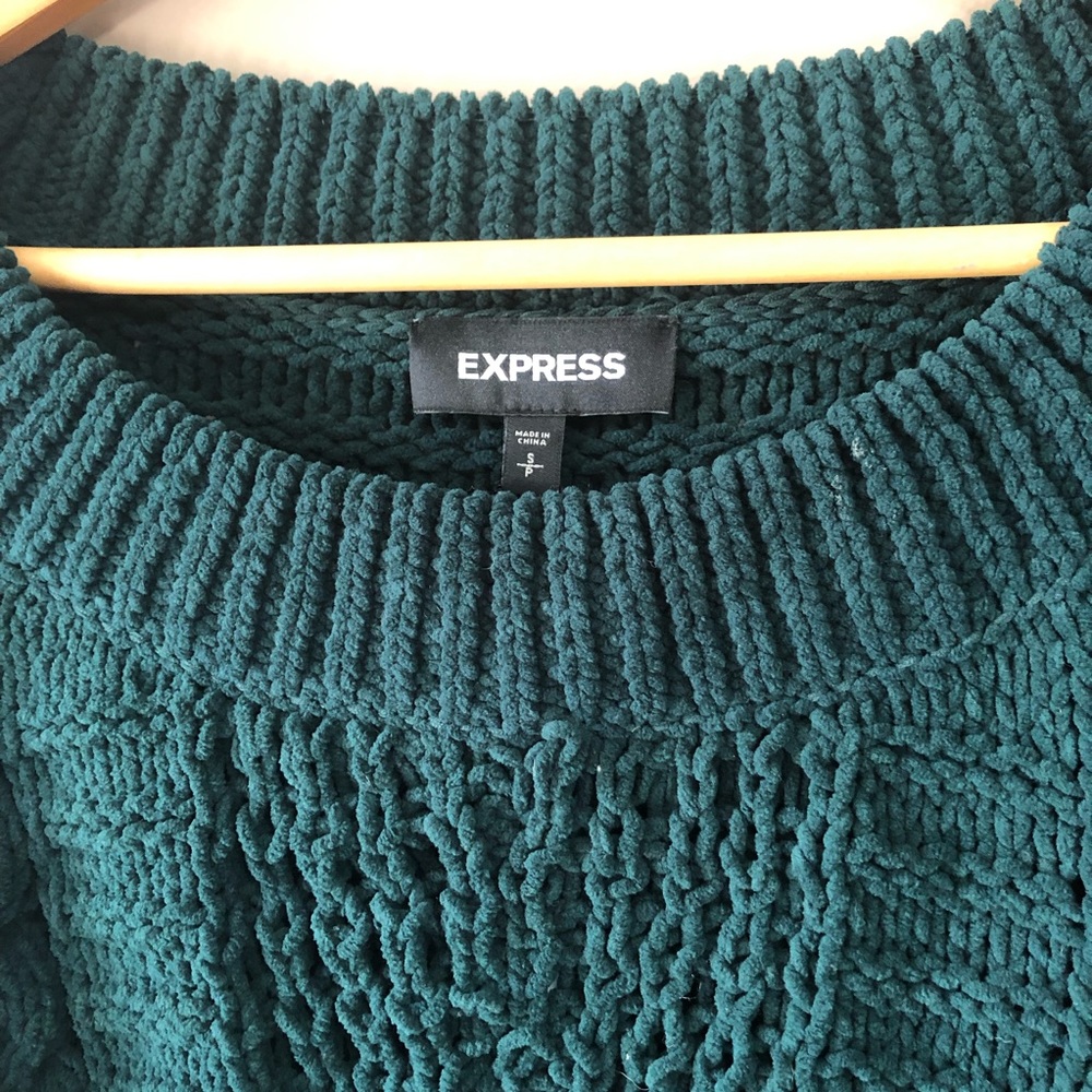 Express Sweater - Picture 3 of 3